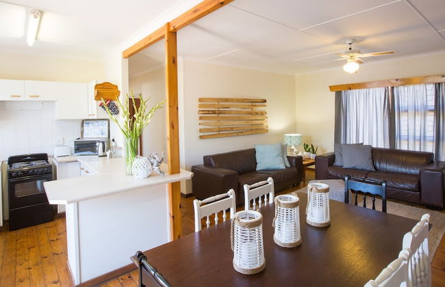 Loddeys Beach House - Photo 7