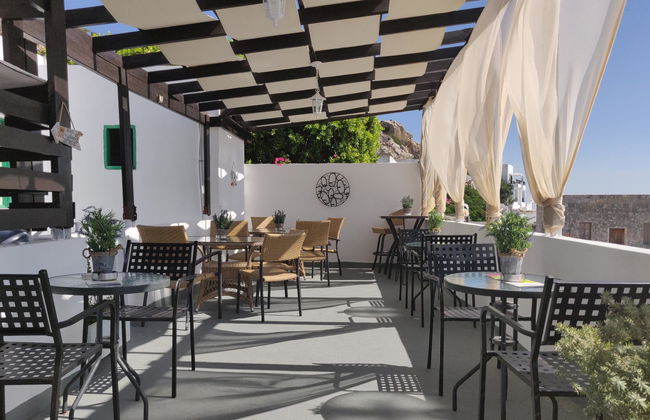 Xenones Lindos - Foto 14