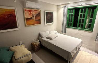 Pé na areia, vista incrível, casa aconchegante, ampla e de um astral - Foto 42