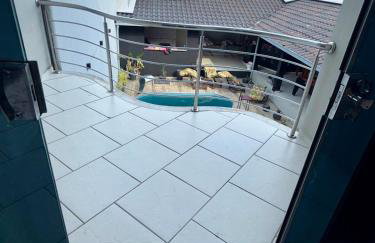 House with four suites with pool and garage - Foto 27