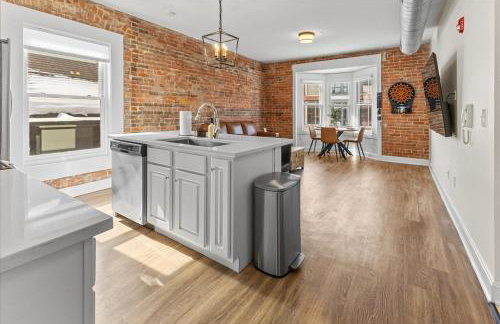 Top Floor - Mass Ave in Heart of Indy with Balcony - Foto 8