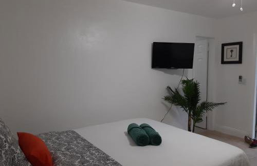 Singer Island Inn Studio/ Walk to the Beach - Foto 11