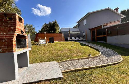 apartman Goga with pool and jacuzzi - Foto 33