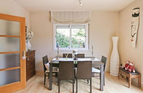 Nice Home In St Cebrià De Vallalta - Foto 12