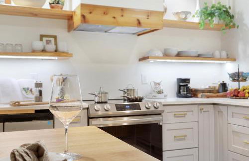 The Poe - Stylish Studio in downtown High Springs - Foto 11