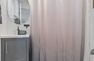 4BR 2BA Hot Tub Home By The Bay - Foto 35