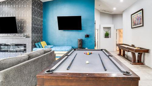4,300-Sq-Ft Villa in West Vegas with Pool and Games! - Foto 5