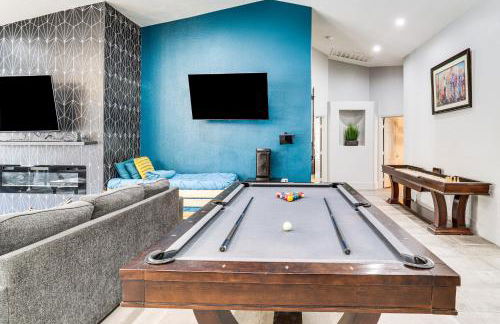 4,300-Sq-Ft Villa in West Vegas with Pool and Games! - Foto 5