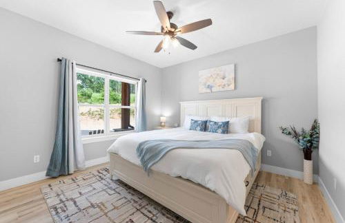 High Cliff Cabin + Private Hot tub at Table Rock Lake - Foto 45