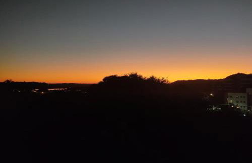 Apartamento Charmoso, Localização Privilegiada Enfrente Aeroporto - 2m orla mar - Foto 4