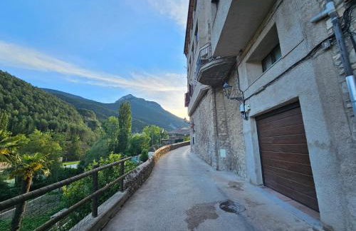 En el corazón de Bagà, precioso pueblo medieval - Foto 18