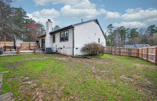 Tranquil Light-Filled Retreat 3BR Ranch - Photo 69