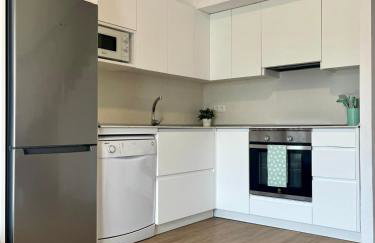 Apartment with a pool near the beach - Photo 8