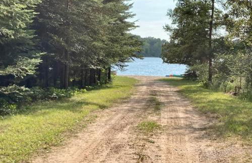Cozy Private Log Cabin on acreage - Foto 22