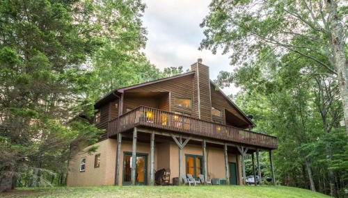 3 Bed 3 Bath Vacation home in Sylva - Photo 4
