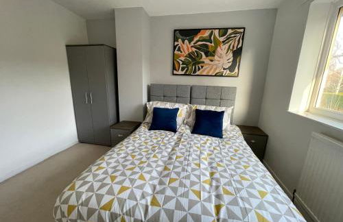 Stylish & Comfortable 3BR Spacious Home with Parking - Foto 4