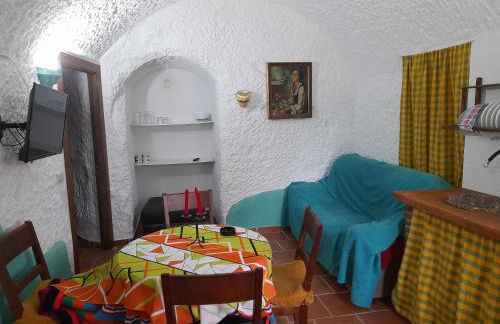 Cuevas la Chumbera - Photo 7