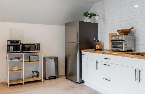 Symphony at The Key - 7BR Mansion , 1mi to UF & DT - Photo 23