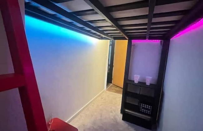 Artistico-Styled Studio Loft Sleeps 5 - Foto 22