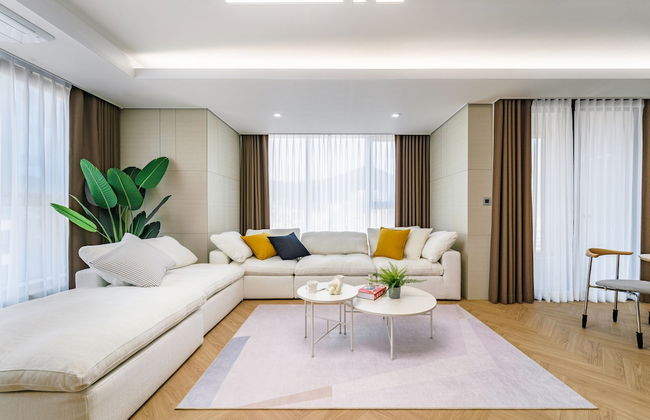 Le collective Busan station - Foto 51