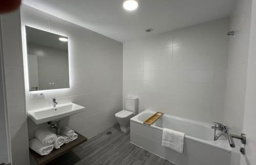 Piso Sinas con vistas al mar - Foto 8