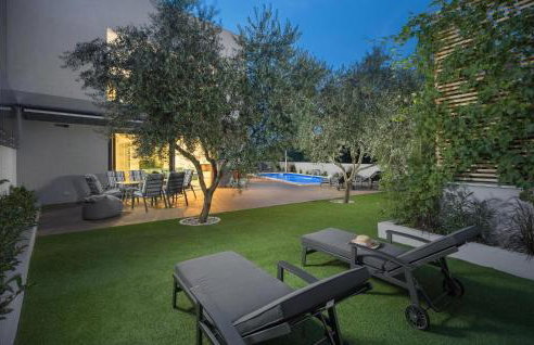 Beautiful Home In Porec With Kitchen - Foto 16