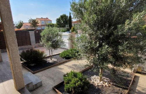 Jolie villa 3 faces piscine - Foto 5