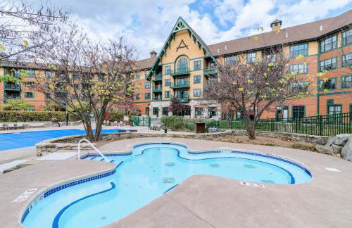 Mountain Creek Resort at Appalachian Hotel - Pool & Hot Tub - Foto 20