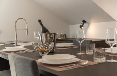 Charming stone apartment with jacuzzi in center of Omiš - Foto 40