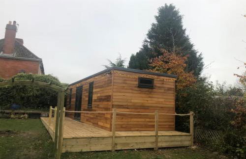 2 Guests - Garden Retreat with Balcony Views - Foto 10