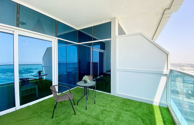 Marco Polo - Pastel Studio with Stunning Aerial City Views - Photo 12