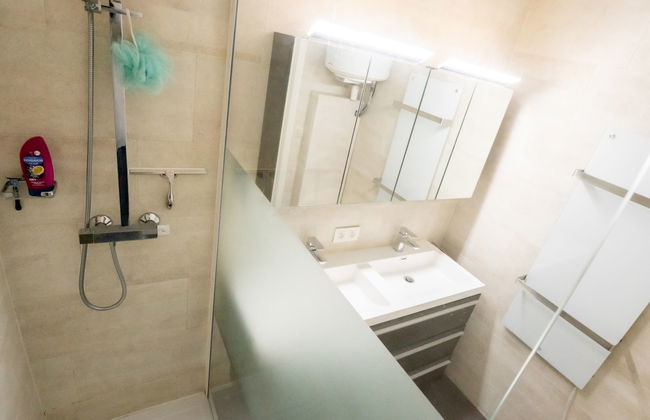 Philemon with parking - Foto 39