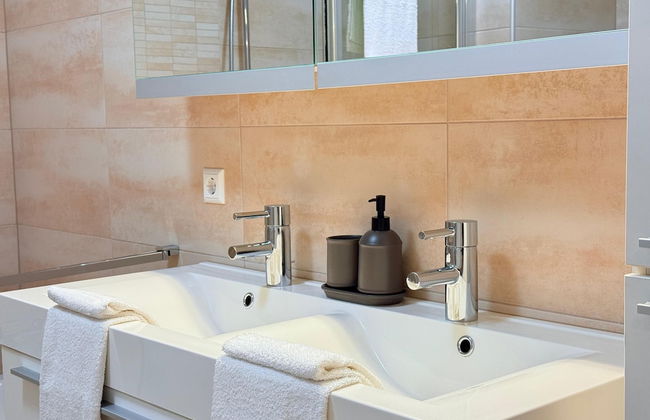 Comfort 2 bedrooms Apt w balcony&parking - Photo 22