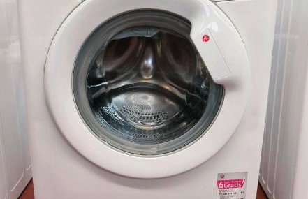 Platz für 8 Pers - C4S Come4Stay Monteure "InnArt" Boxspringbett Einzelbett Töging am Inn, Parkplatz, WLAN, Balkon, Smart TV, voll ausgestatteter Küche, Waschmaschine - Foto 25