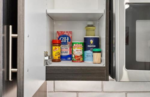 Peaceful Hideaway with Pool, Gym & EV charger - Foto 15