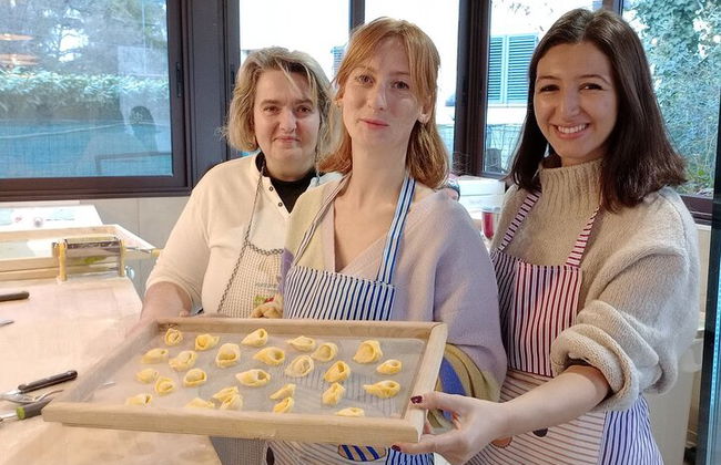 Taller de pasta colorida en Bolonia con comida - Foto 16