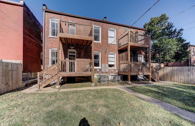 Designer Home in Shaw Right Side - JZ Vacation Rentals - Photo 35