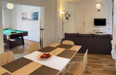 Amazing Home In Starigrad With Wifi - Foto 6