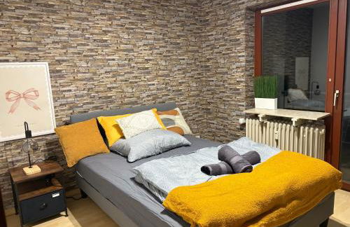 Frankfurt Work and Rest- 4 Bedrooms- 2 WCs- free Parking- 5 Queen size beds- Fast WiFi- roller shutters - Foto 63