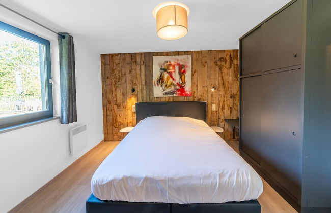 Lush Chalet Near Lake of Butgenbach - Photo 9