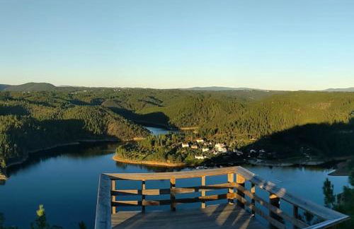 Riverlake House - frente ao lago e com jardim - Foto 9