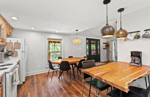 Hot Tub - Furnace Mountain Retreat - #RRG - Foto 9