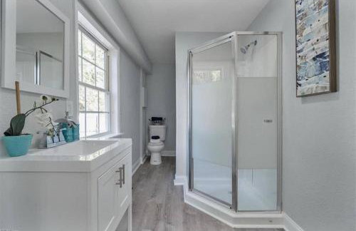 5B Well-Equipped Bungalow & Pool - Photo 15