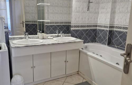 Spacieux T3 lumineux avec balneo à 5min de la gare - Foto 22