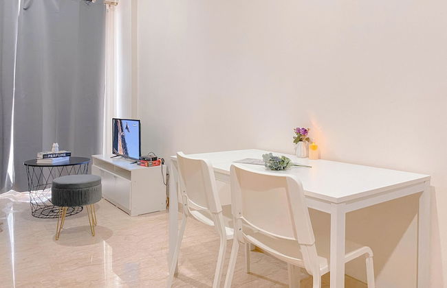 Elegant And Nice 2Br At Menteng Park Apartment - Photo 19