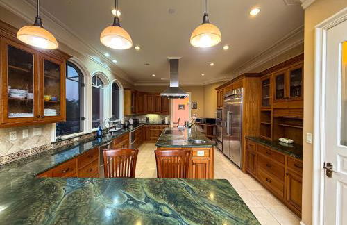 5BR Luxury with KTV, Pool, View, Near Stanford - Foto 17