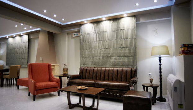 Coin salon dans le hall