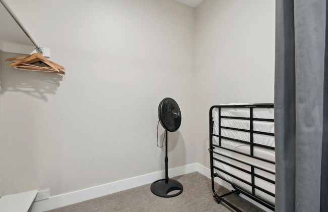 Graffiti & Skyline | RiNo Art Lofts - Foto 26