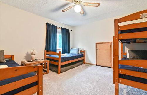 Rustic Modern Retreat in Poconos - Foto 49