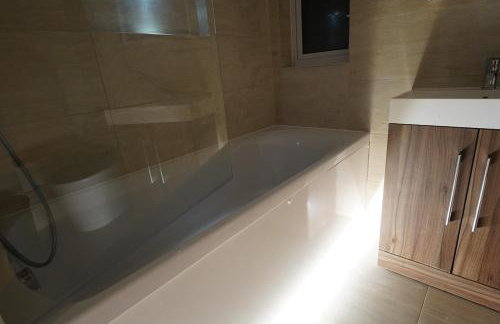 Premium 3BR House - Loughton - by Rent Squared LTD - Foto 59